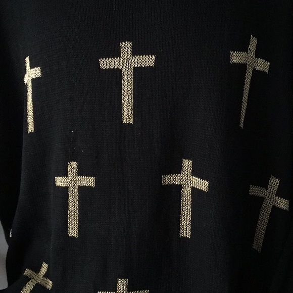 Stunning Cross Sweater - Picture 3 of 8